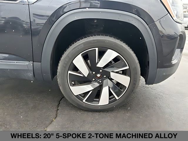 Used 2025 Volkswagen Atlas Cross Sport SE image 12