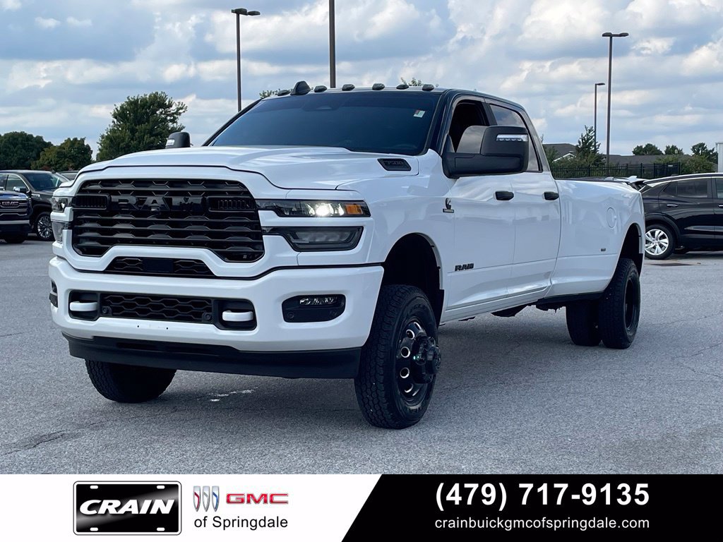 Used 2026 RAM 3500 Big Horn AWD/4WD image 3
