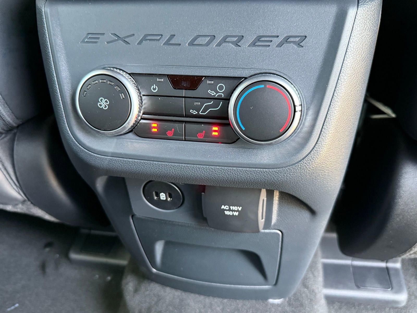 Used 2025 Ford Explorer ST w/ Sun And Sound Package AWD/4WD image 16