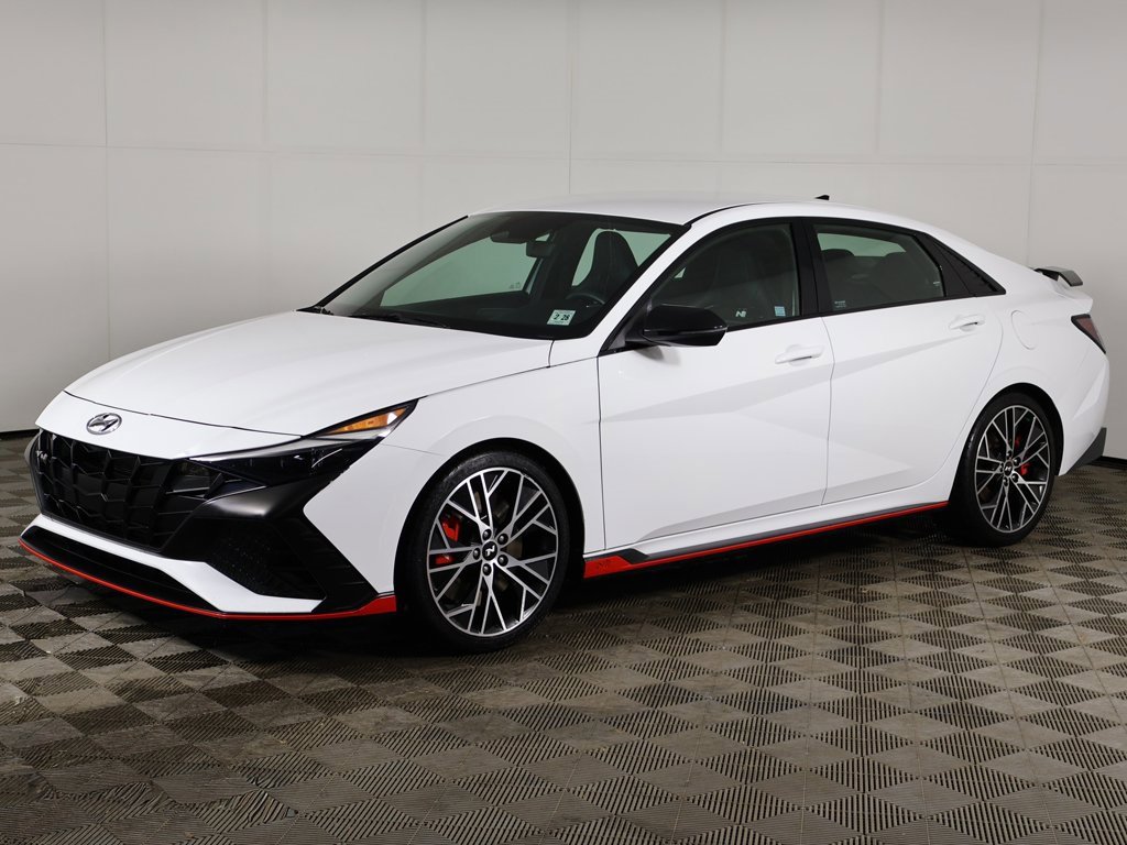 Used 2023 Hyundai Elantra N image 9