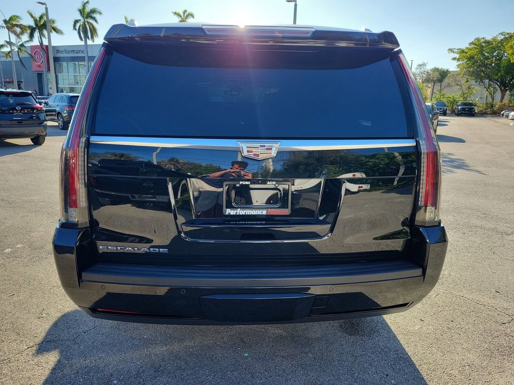 Used 2017 Cadillac Escalade ESV Platinum image 8