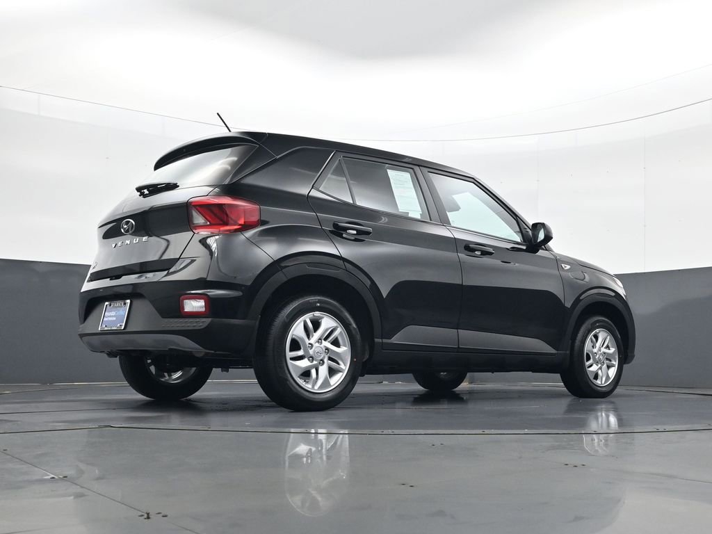 Certified 2026 Hyundai Venue SE image 25