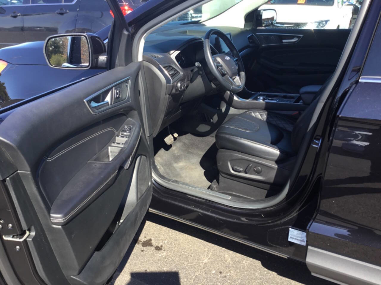 Used 2024 Ford Edge Titanium AWD/4WD image 10
