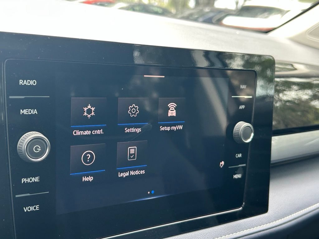 New 2026 Volkswagen Taos SEL AWD/4WD image 18