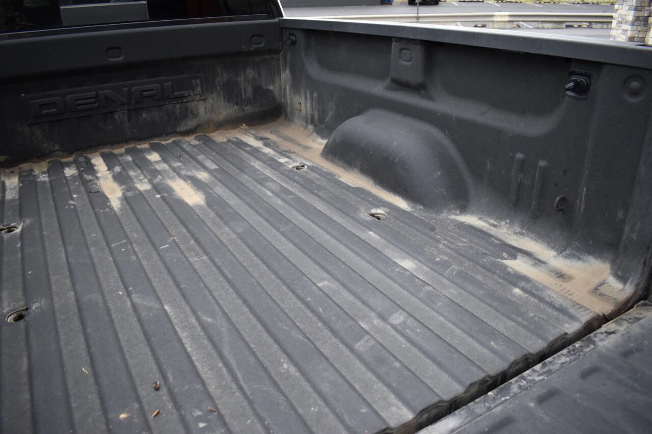 Used 2015 GMC Sierra 3500 Denali w/ Duramax Plus Package image 25