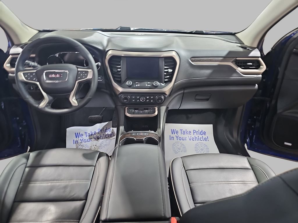 Certified 2023 GMC Acadia Denali w/ Denali Ultimate Package AWD/4WD image 11