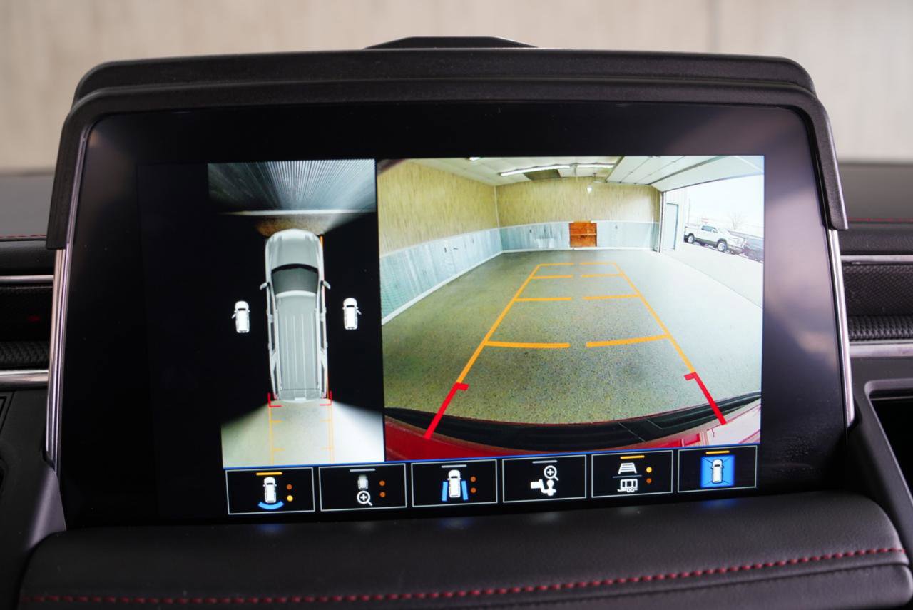 Used 2022 Chevrolet Tahoe RST w/ Sport Performance Package AWD/4WD image 18