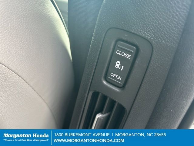 Used 2024 Honda Odyssey Elite image 39