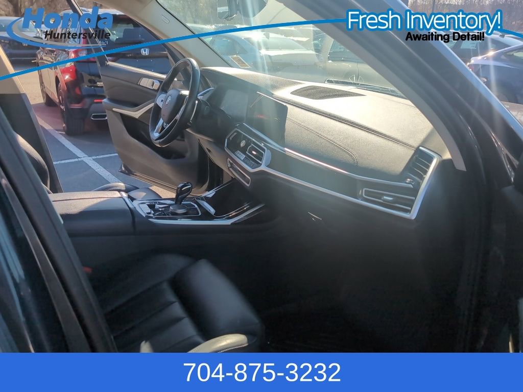Used 2021 BMW X7 xDrive40i w/ Parking Assistance Package image 15