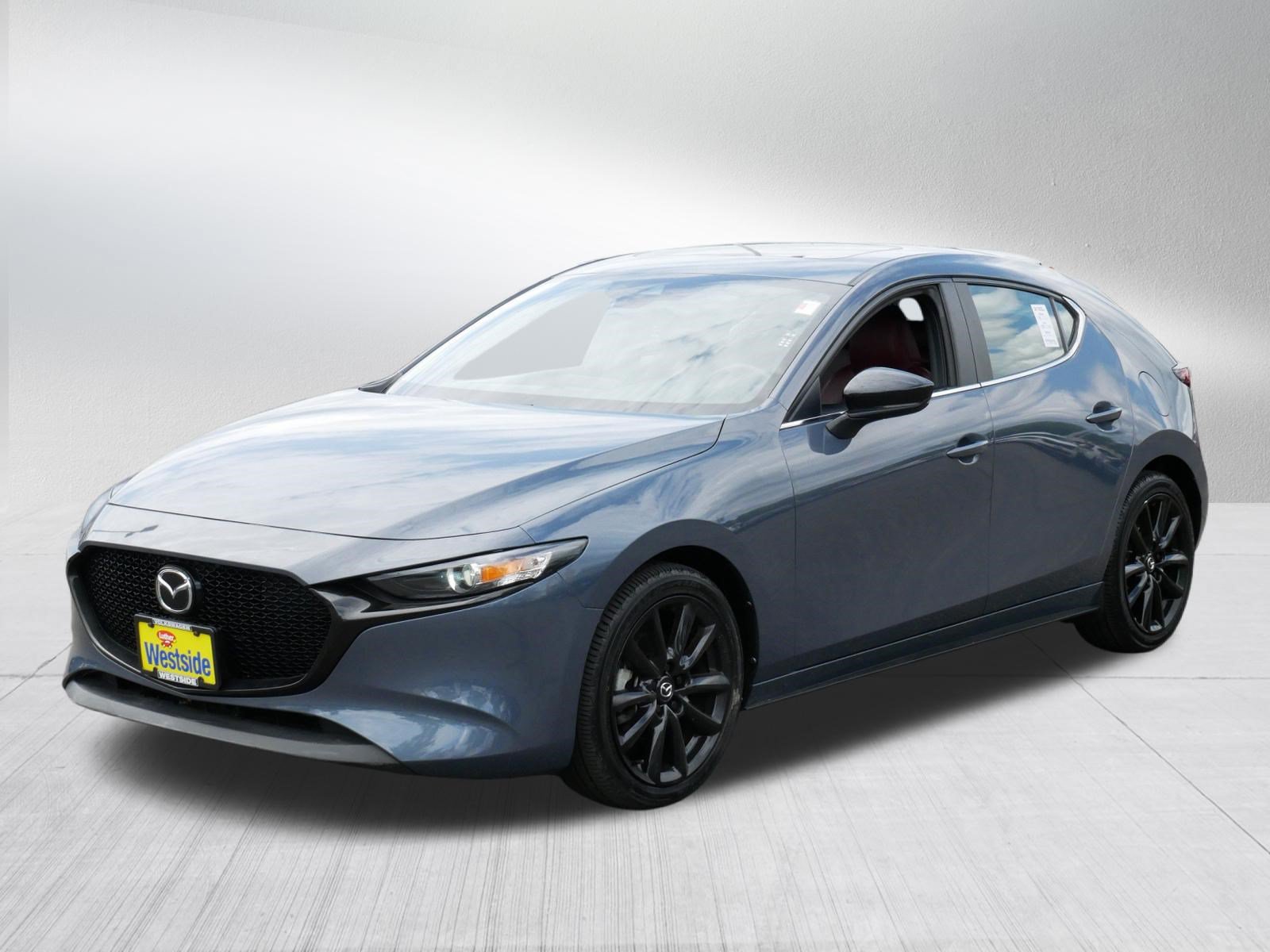 Used 2023 MAZDA MAZDA3 s FWD image 3