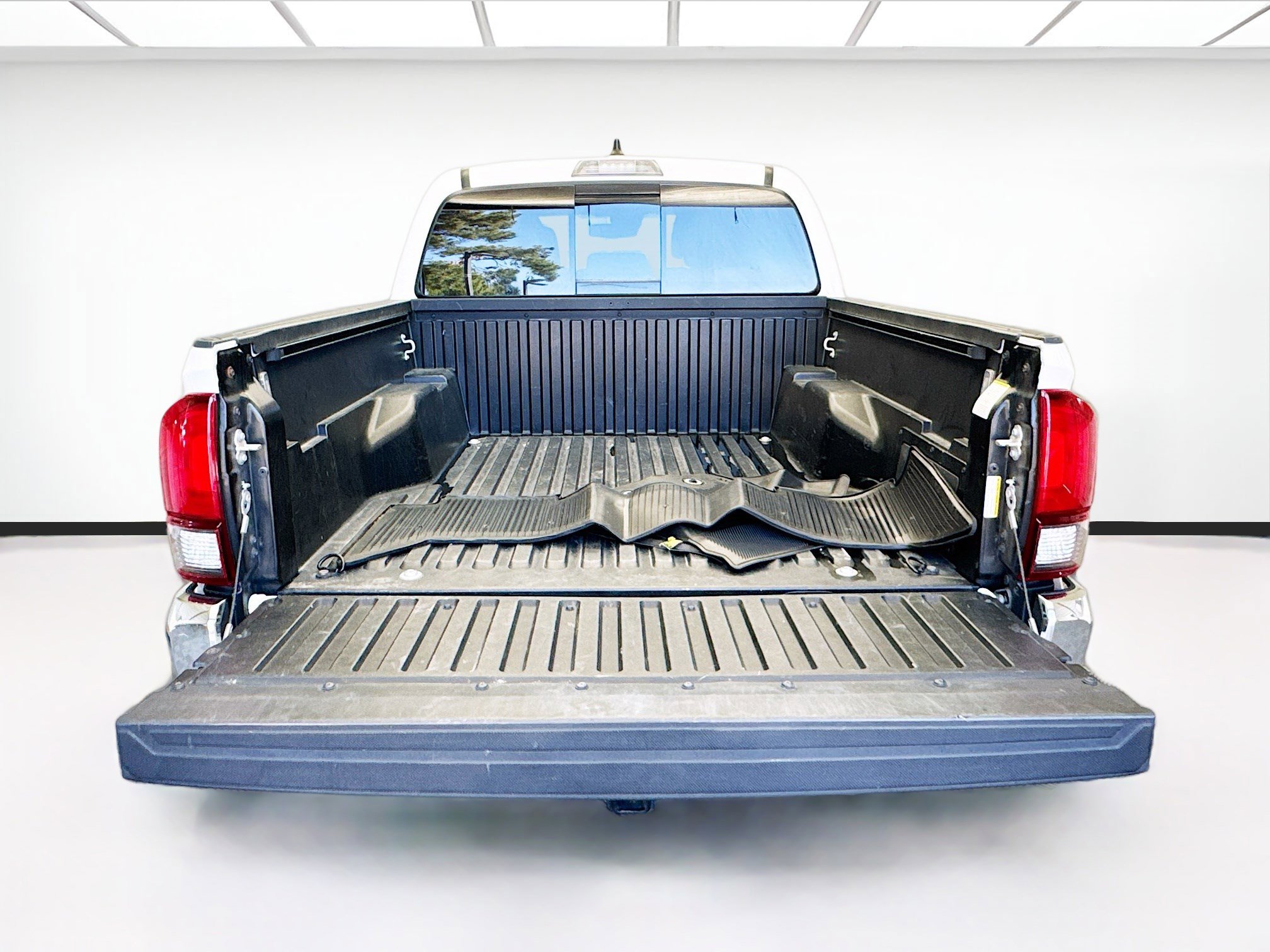 Used 2023 Toyota Tacoma SR5 w/ SX Package image 14