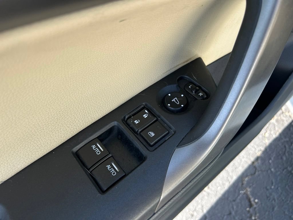 Used 2017 Honda Accord EX-L image 16