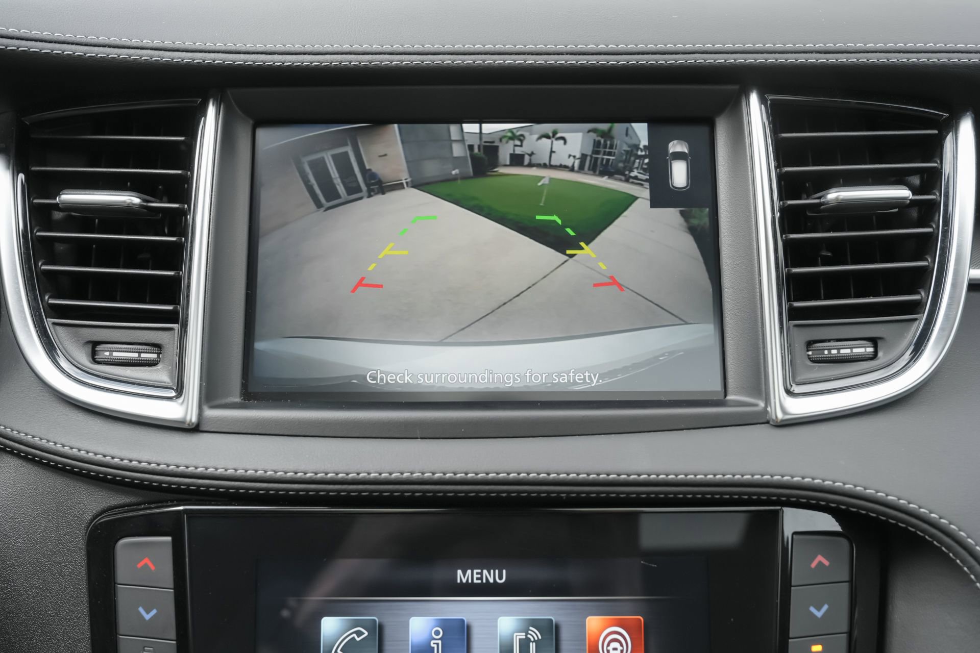 Certified 2023 INFINITI QX50 Luxe FWD image 13