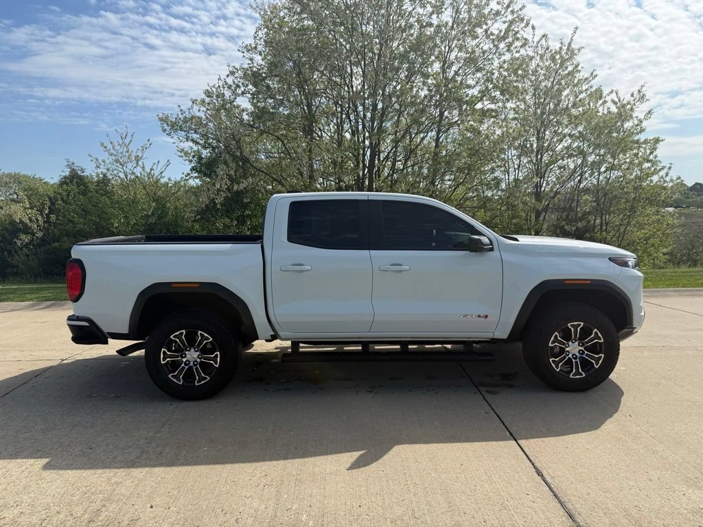 Used 2024 GMC Canyon AT4 w/ Technology Package AWD/4WD image 2