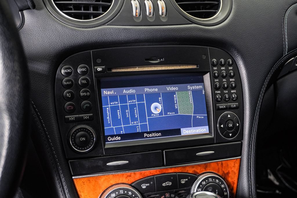 Used 2009 Mercedes-Benz SL 550 image 24