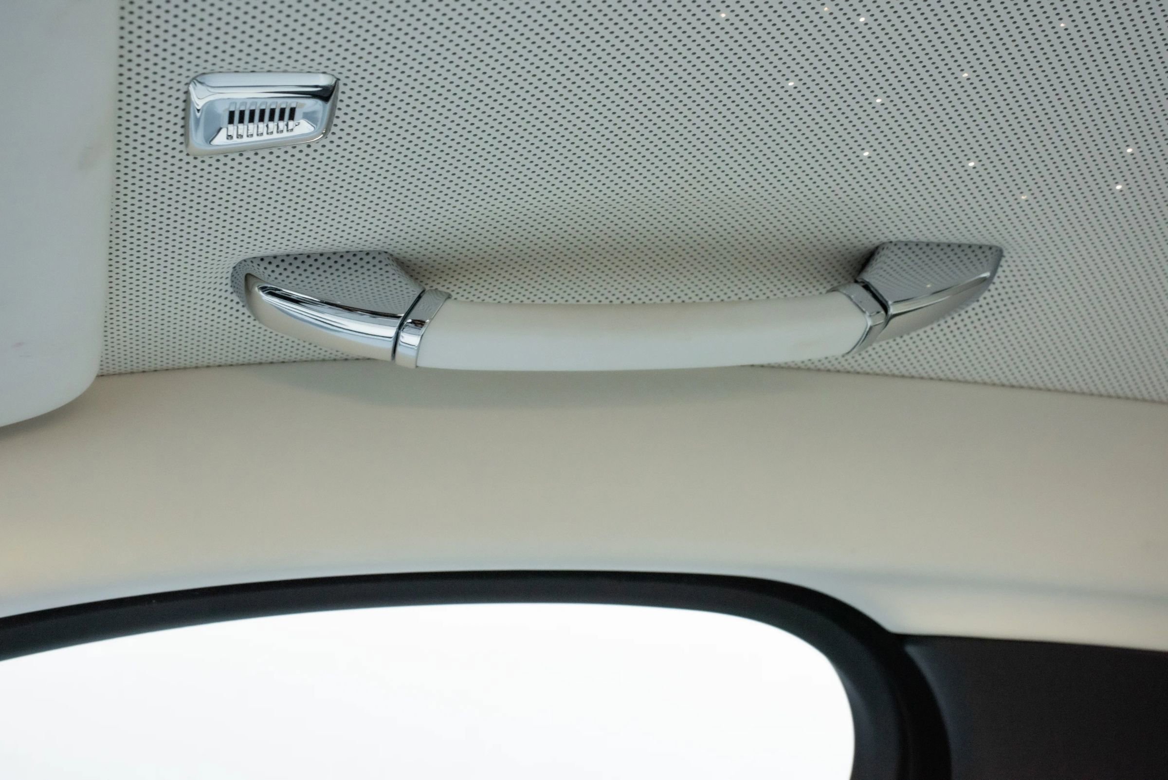 Used 2024 Rolls-Royce Ghost image 24