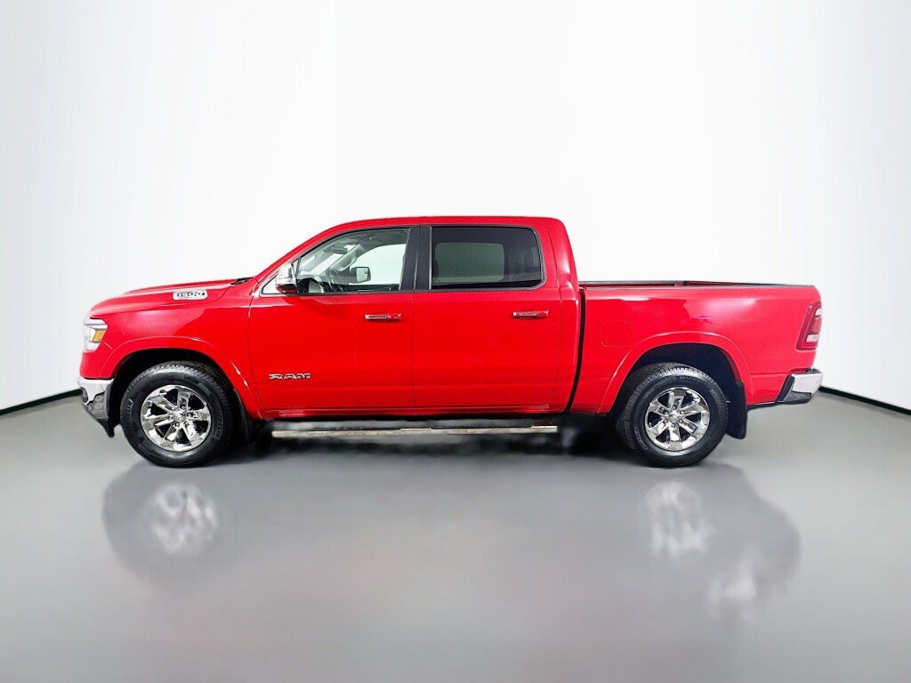 Used 2022 RAM 1500 Laramie AWD/4WD image 2