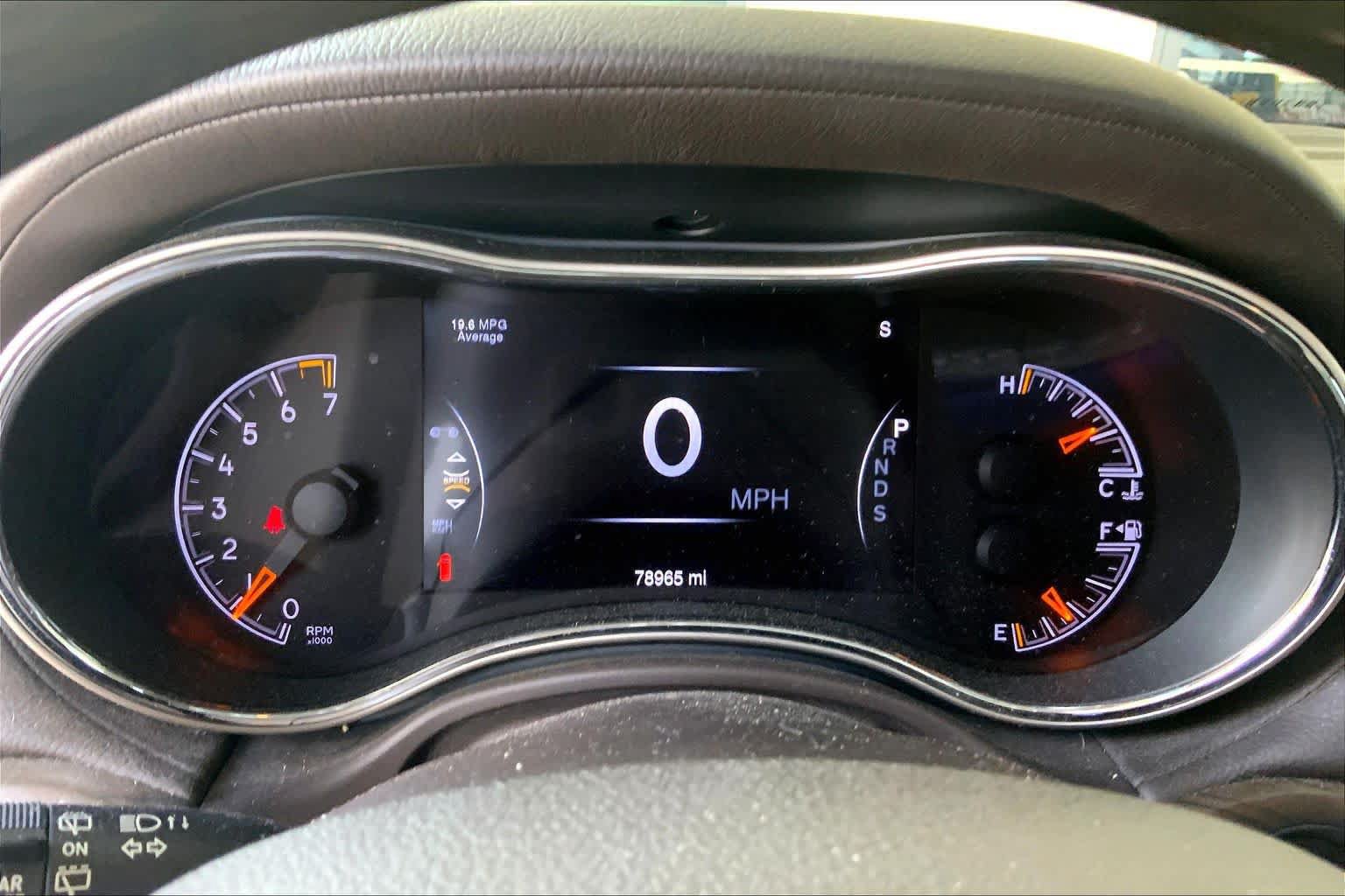 Used 2014 Jeep Grand Cherokee Overland RWD image 25