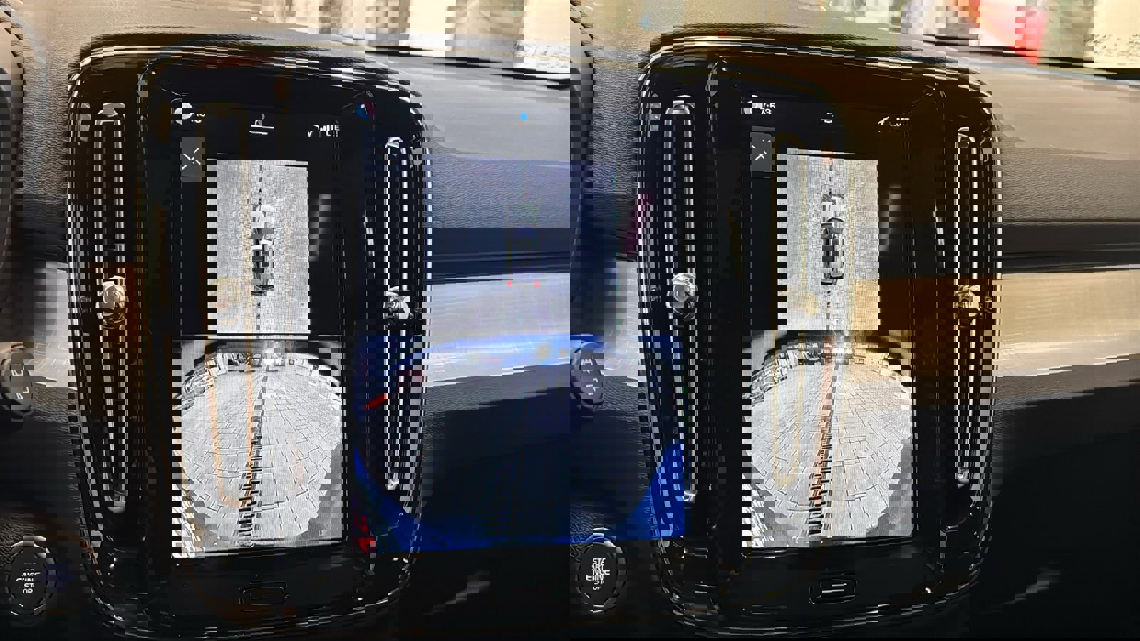 Used 2026 Volvo XC40 B5 Ultra w/ Protection Package Premier image 18