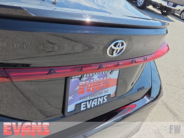 Used 2020 Toyota Avalon XSE w/ All Weather Liner Package FWD image 4