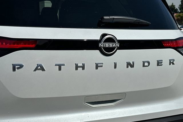 New 2025 Nissan Pathfinder SV image 21