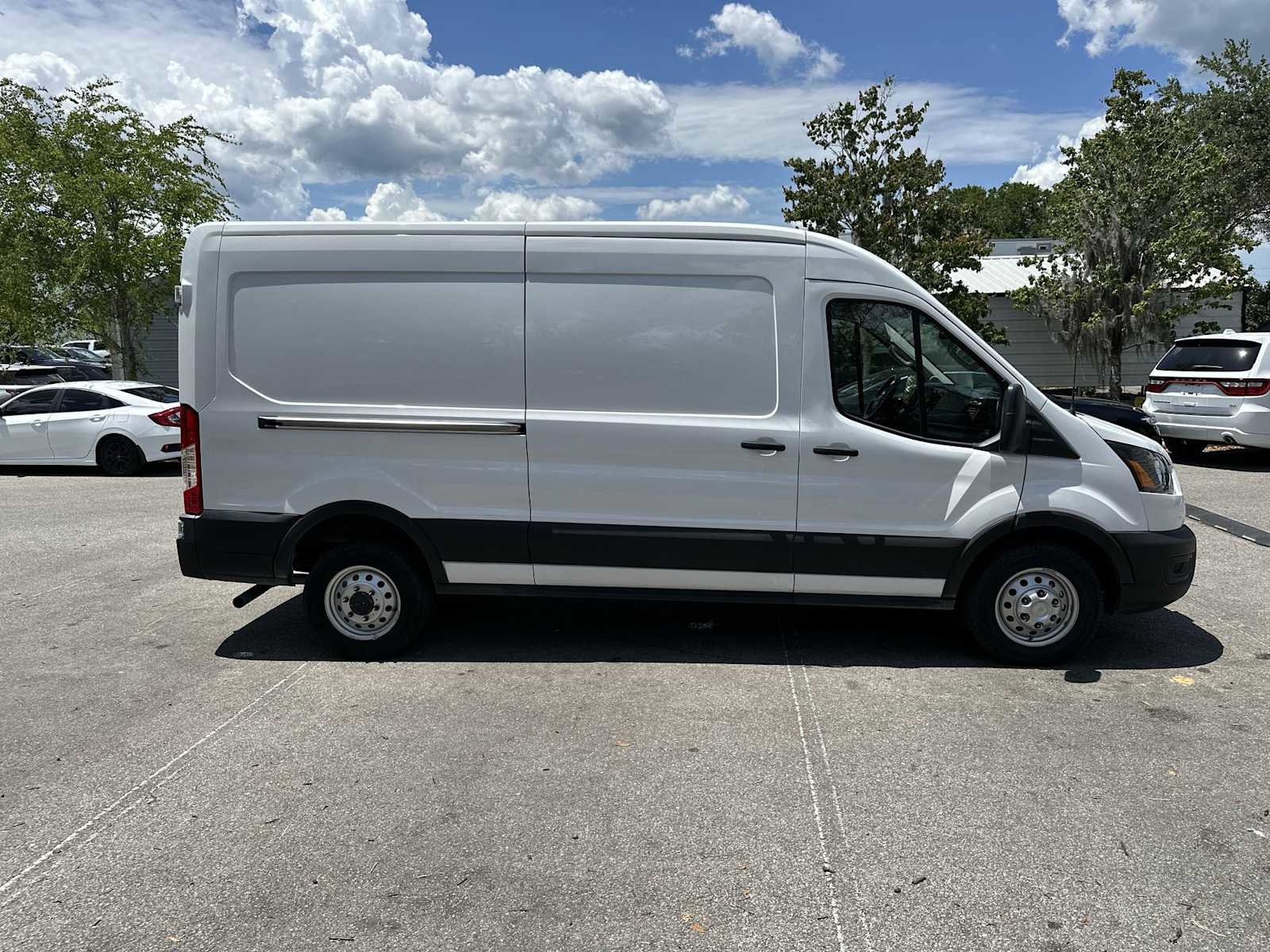 Used 2023 Ford Transit 250 Medium Roof AWD w/ Load Area Protection Package image 7
