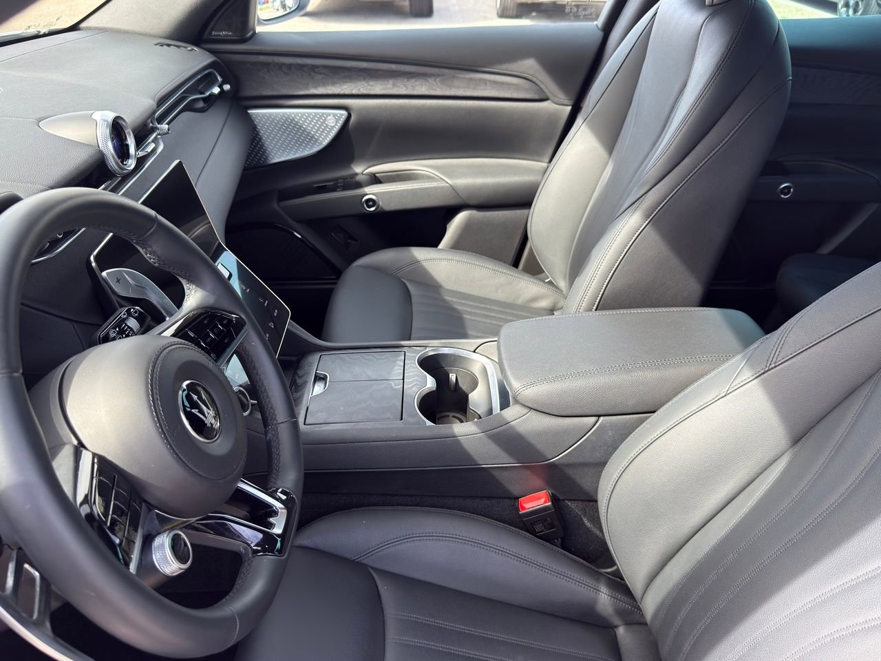 Certified 2023 Maserati Grecale GT image 16