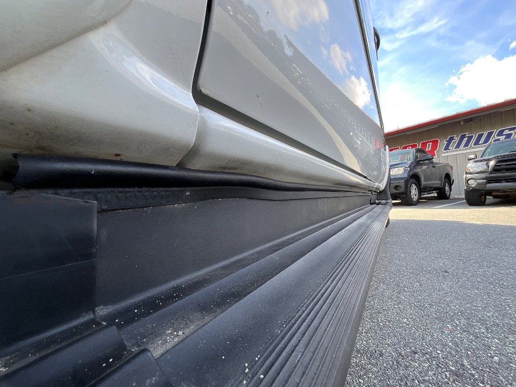 Used 2005 GMC Sierra 2500 SLT w/ Heavy-Duty Power Package image 52