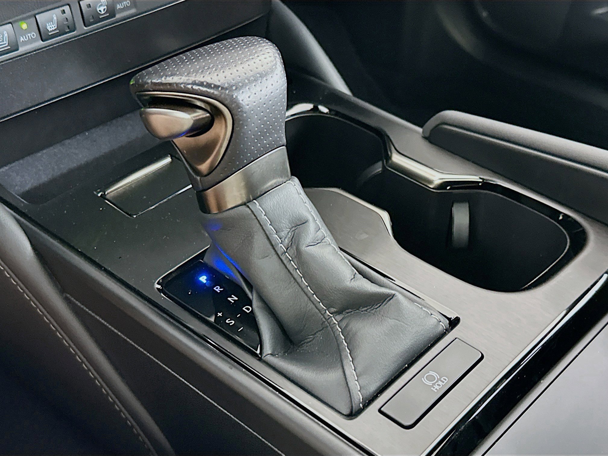 Used 2023 Lexus ES 350 F Sport w/ Accessory Package (Z2) image 24