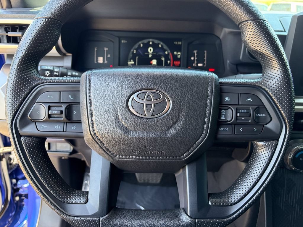 Certified 2025 Toyota Tacoma SR5 AWD/4WD image 34