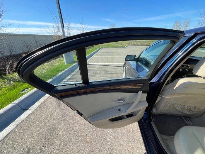 Used 2008 BMW 528xi Sedan AWD/4WD image 23