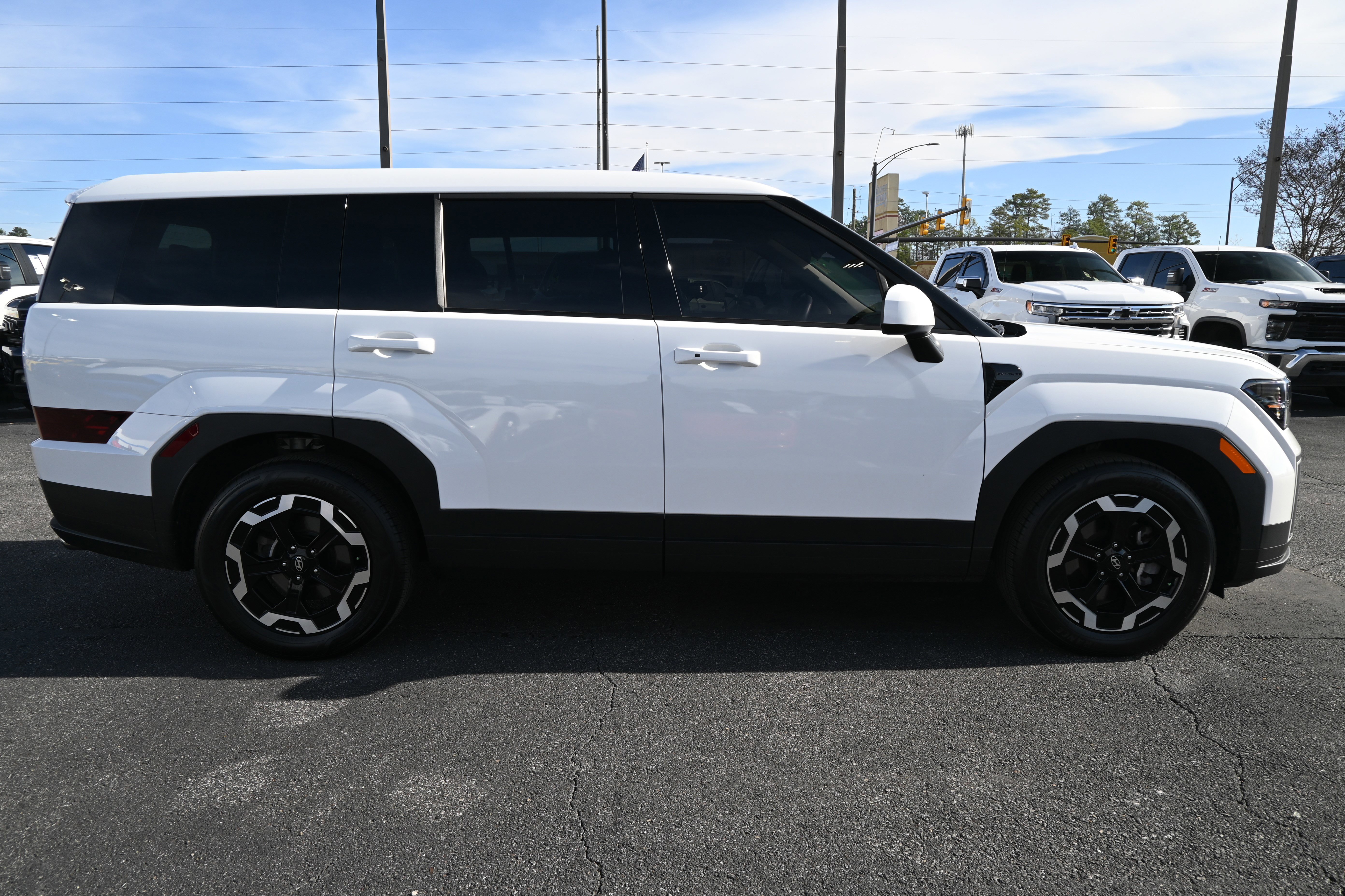 Used 2024 Hyundai Santa Fe SE image 11