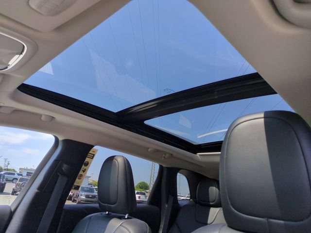 Used 2018 Jeep Cherokee Limited AWD/4WD image 27