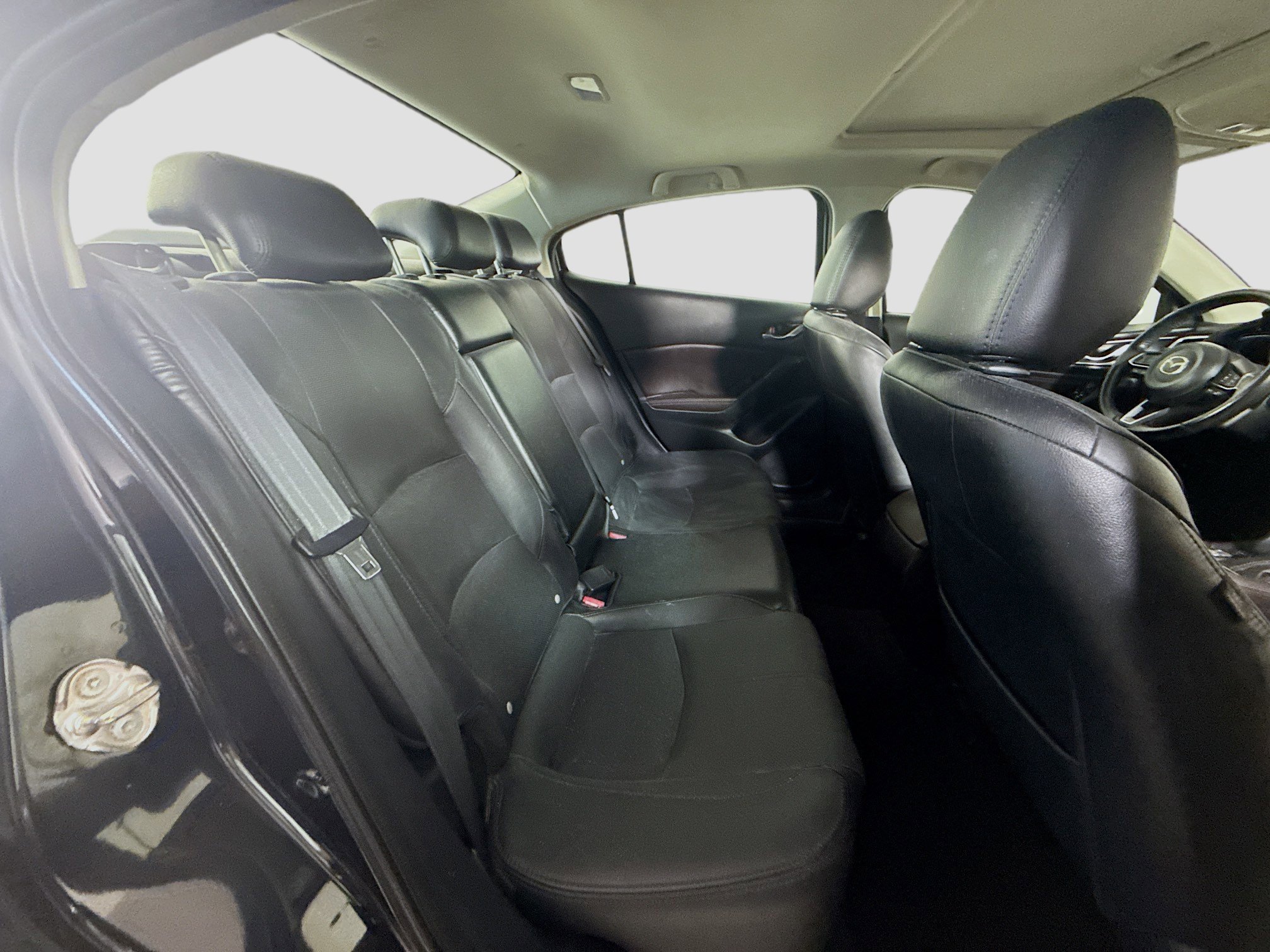 Used 2017 MAZDA MAZDA3 Grand Touring w/ Premium Equipment Package image 27