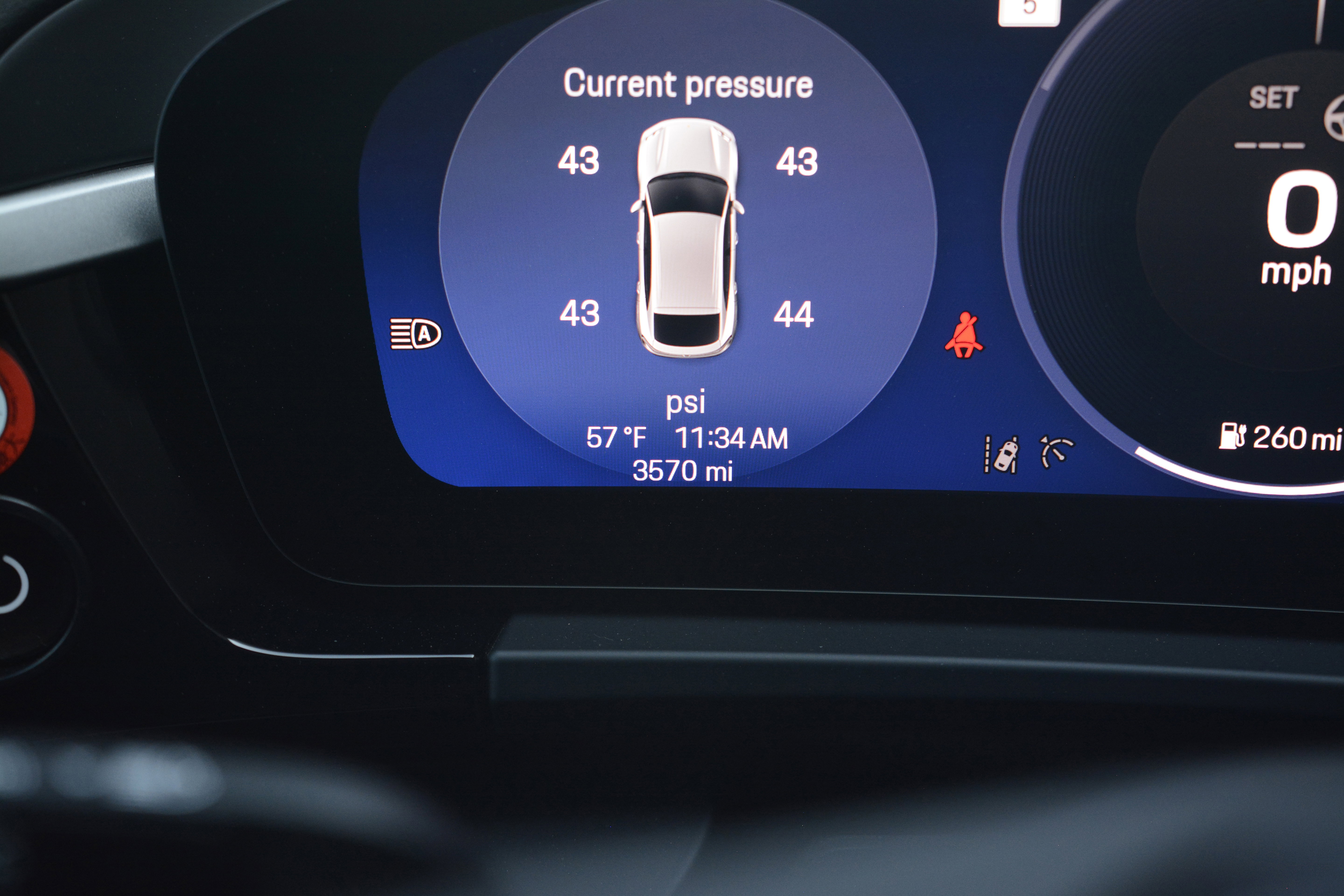 Certified 2025 Porsche Macan 4S Electric image 19