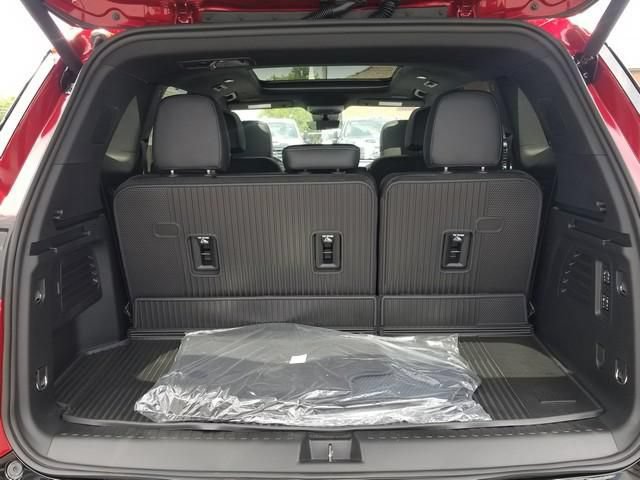 New 2026 Buick Enclave Sport Touring w/ Power Package AWD/4WD image 5