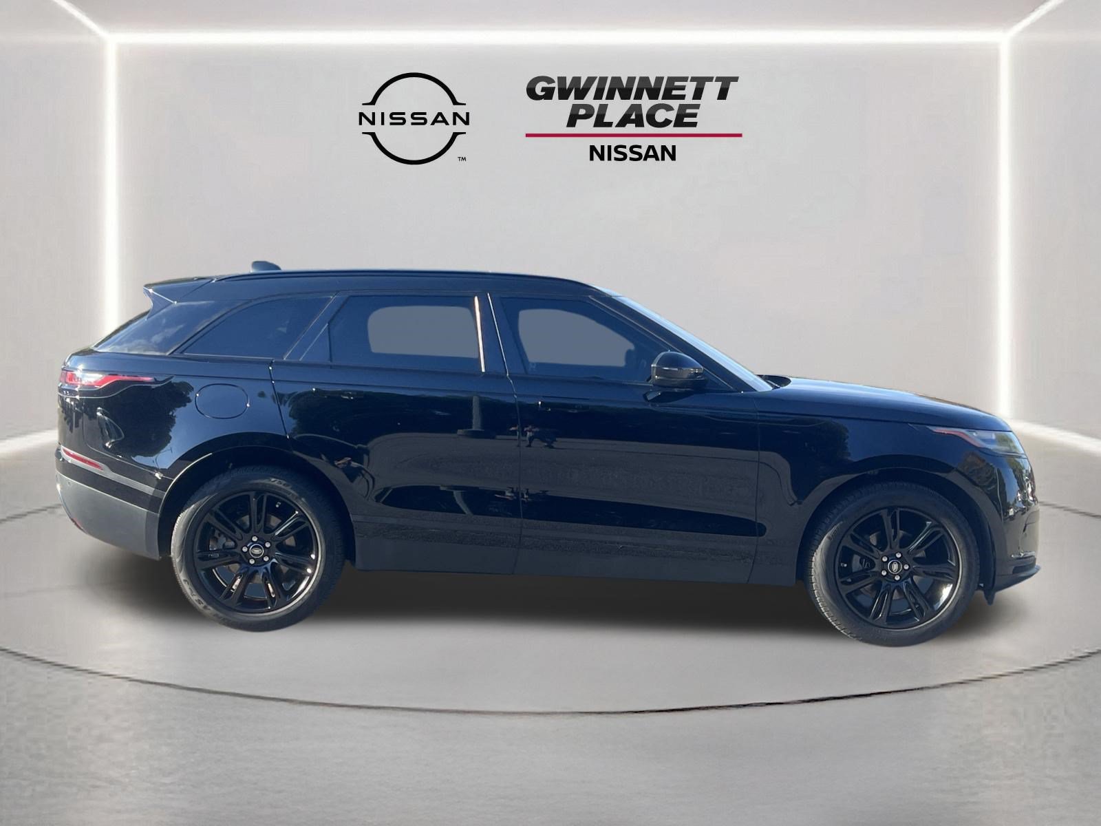 Used 2019 Land Rover Range Rover Velar S AWD/4WD image 26