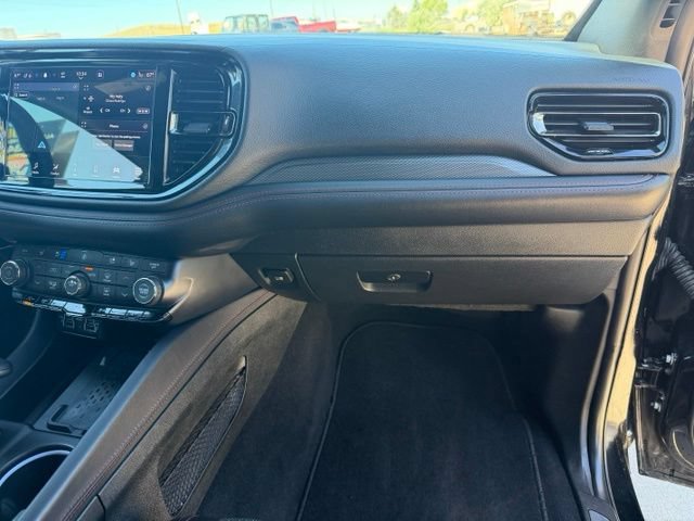 Used 2025 Dodge Durango GT AWD/4WD image 46