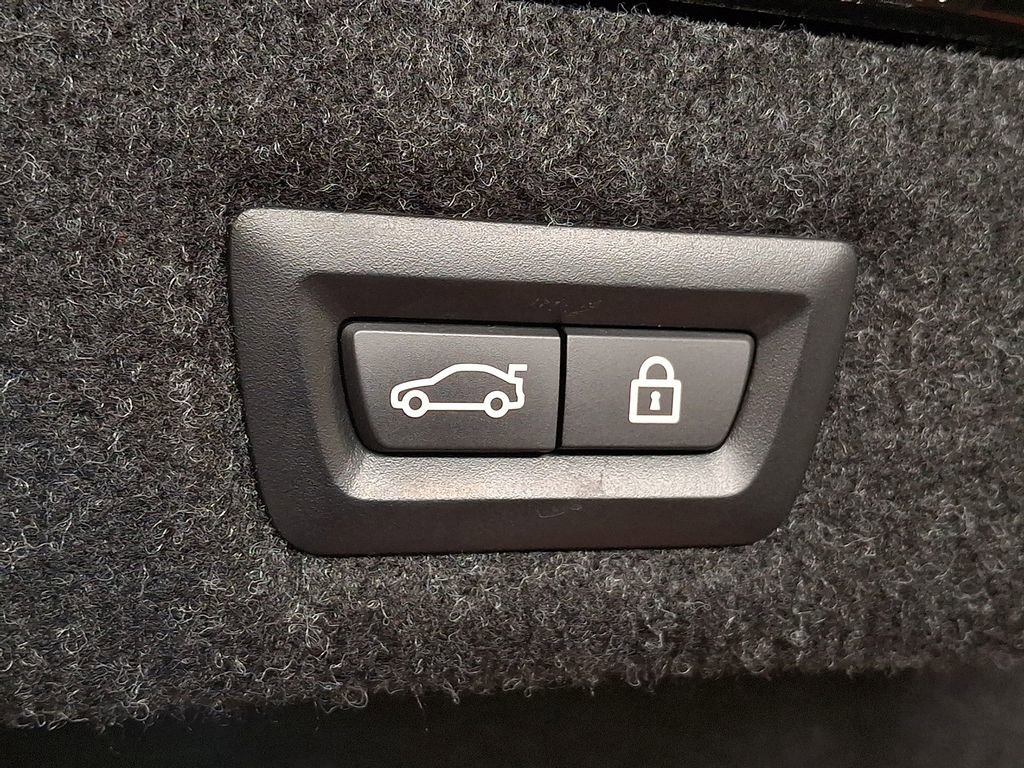 Certified 2023 BMW 530i xDrive w/ Premium Package image 26