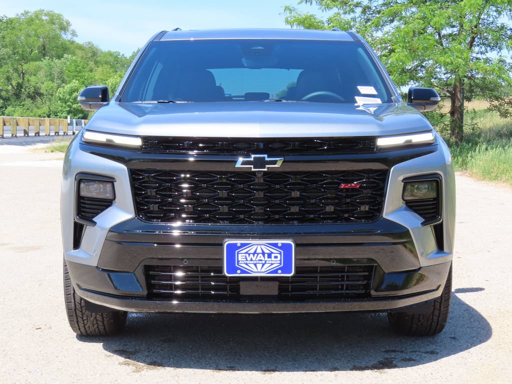 New 2026 Chevrolet Traverse RS w/ LPO, Floor Liner Package AWD/4WD image 18