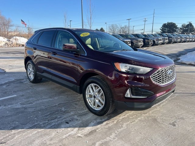 Used 2024 Ford Edge SEL w/ Convenience Package image 3