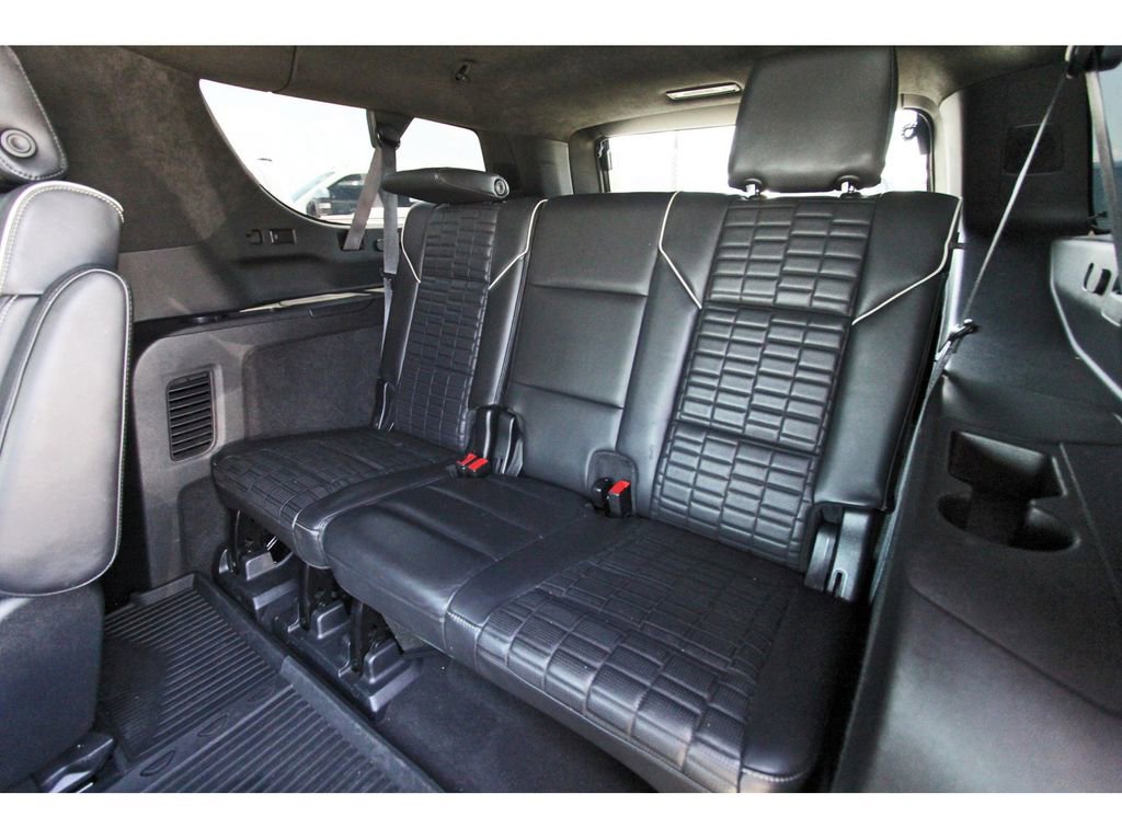 Used 2021 Cadillac Escalade ESV Sport Platinum w/ Heavy-Duty Trailer Package AWD/4WD image 13