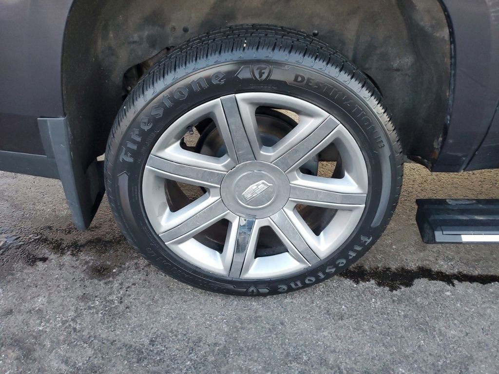 Used 2016 Cadillac Escalade ESV Premium image 10