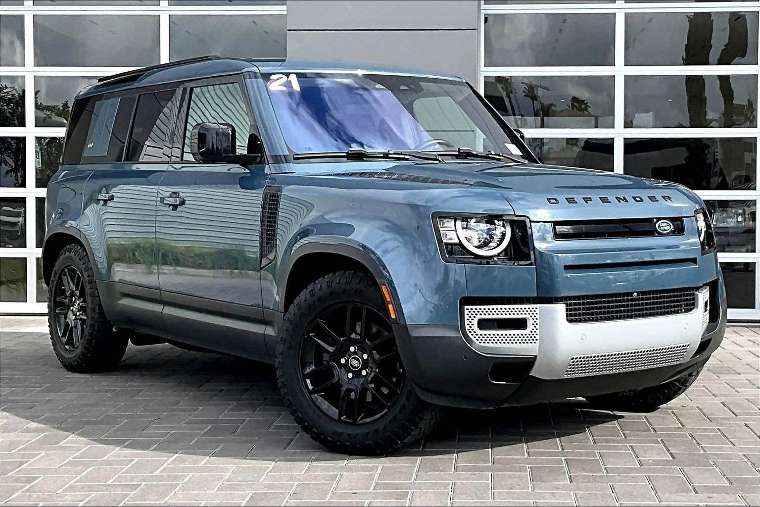 Used 2021 Land Rover Defender 110 S image 3