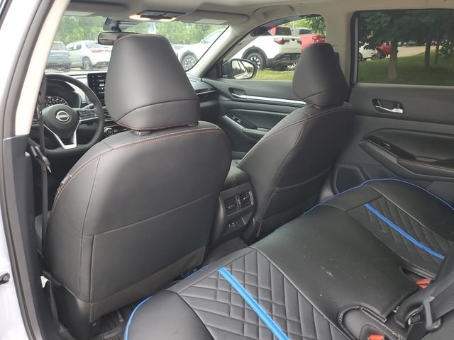 Used 2024 Nissan Altima 2.0 SR FWD image 29