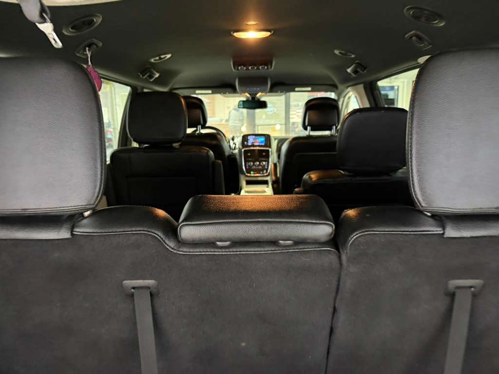 Used 2019 Dodge Grand Caravan SXT FWD image 50