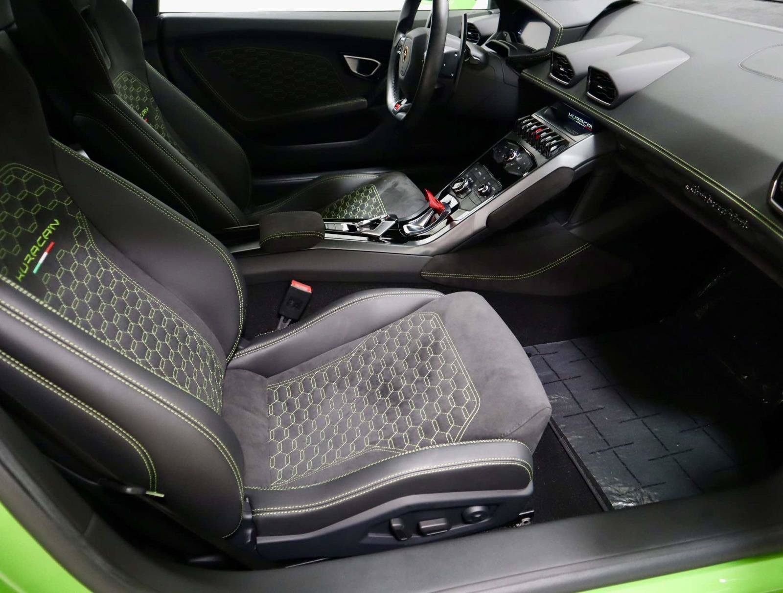 Used 2018 Lamborghini Huracan LP 580-2 RWD image 12