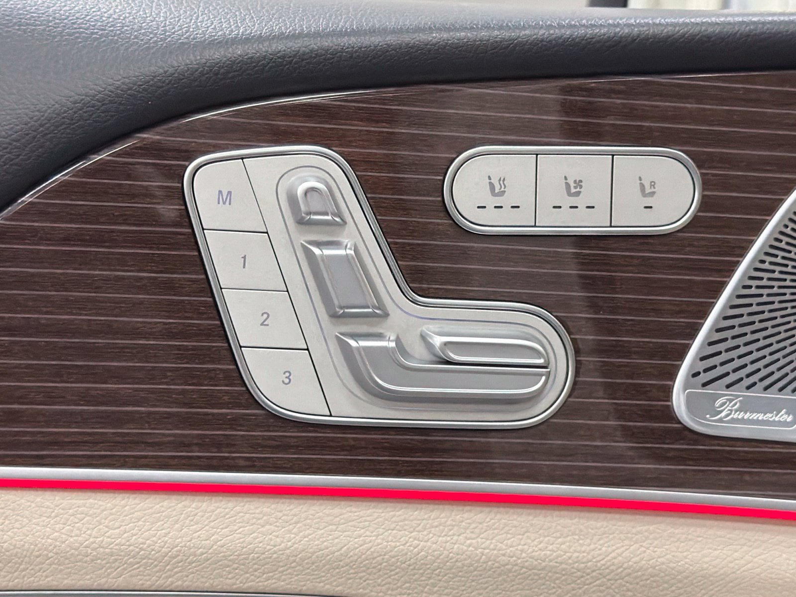Used 2021 Mercedes-Benz GLS 450 4MATIC image 22