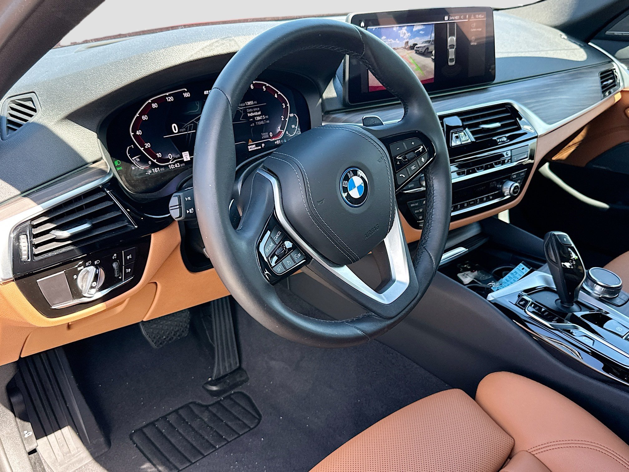 Certified 2023 BMW 530e w/ Premium Package RWD image 9