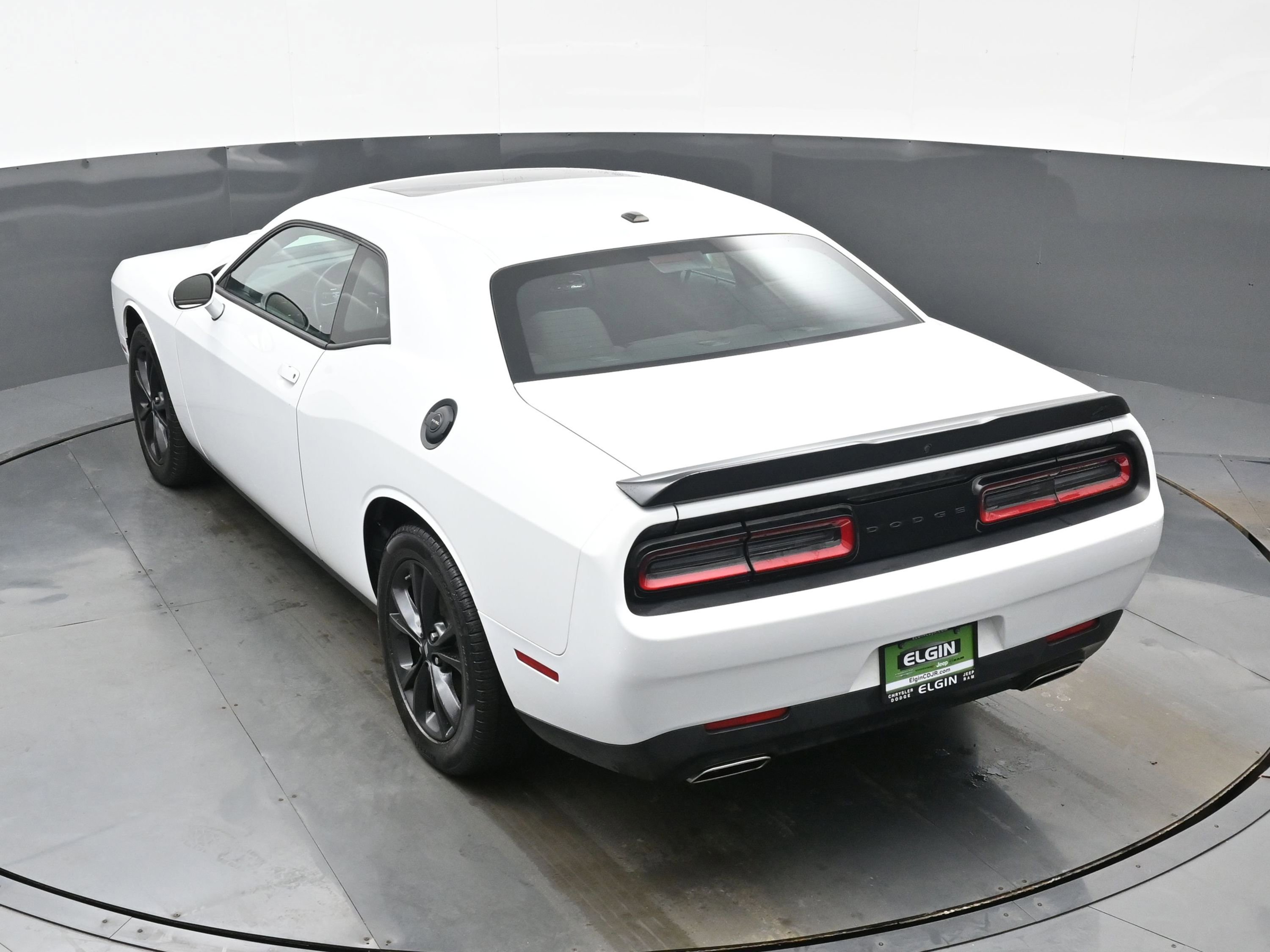Used 2023 Dodge Challenger SXT w/ Blacktop Package image 32